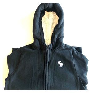 Abercrombie Kids Cozy Sherpa-Lined Black Jacket